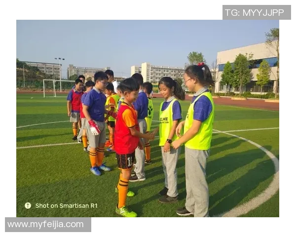 学校购进足球提升学生体育素养促进团队合作精神培养健康生活方式